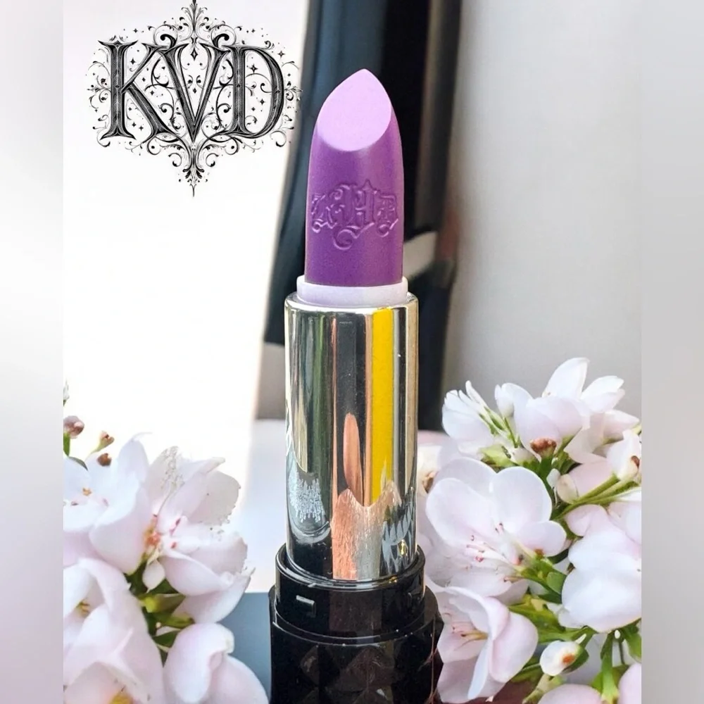 Kat Von D L.U.V. Studded Kiss Lipstick. NEW IN BOX. RARE.